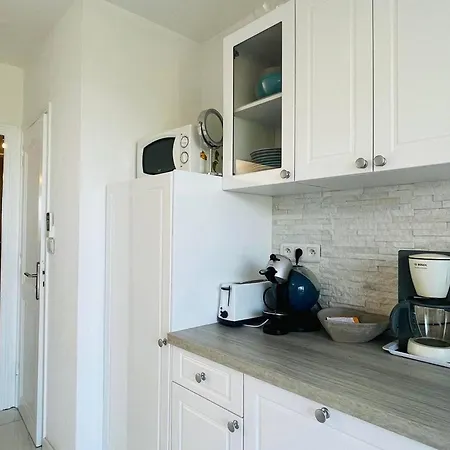 Apartment T2 Climatise Avec Parking, Proche A Calvi - Fr-1-63-365 Calvi (Corsica)