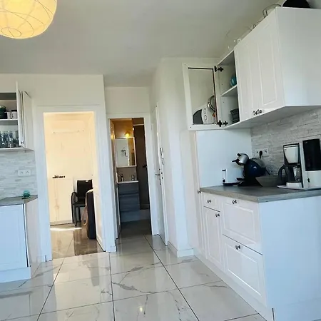 T2 Climatise Avec Parking, Proche A Calvi - Fr-1-63-365 Apartment *
